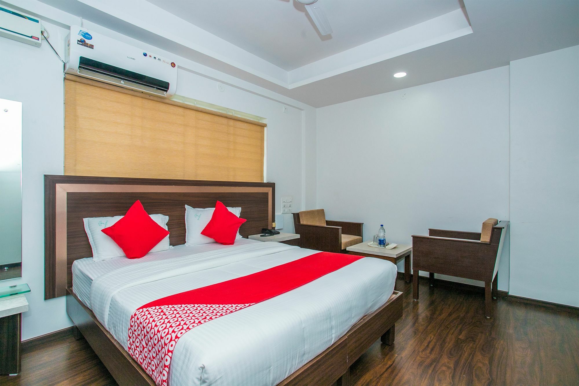 Flagship Malnad Residency Near Bengaluru Palace מראה חיצוני תמונה